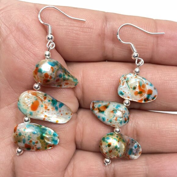 Stunning One of a Kind Confetti Dyed Baroque Pearl Beaded Dangle Earring Silver - Picture 2 of 6